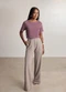 Lunender - Blusa Dlistrada em Malha Ribana Cinza - variação: Bordo