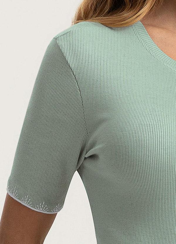 Gris - Blusa em Canelado Verde 3