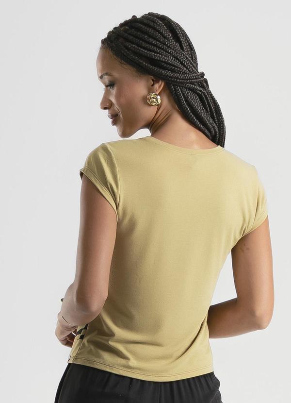 Cativa - Blusa em Crepe Caramelo 2