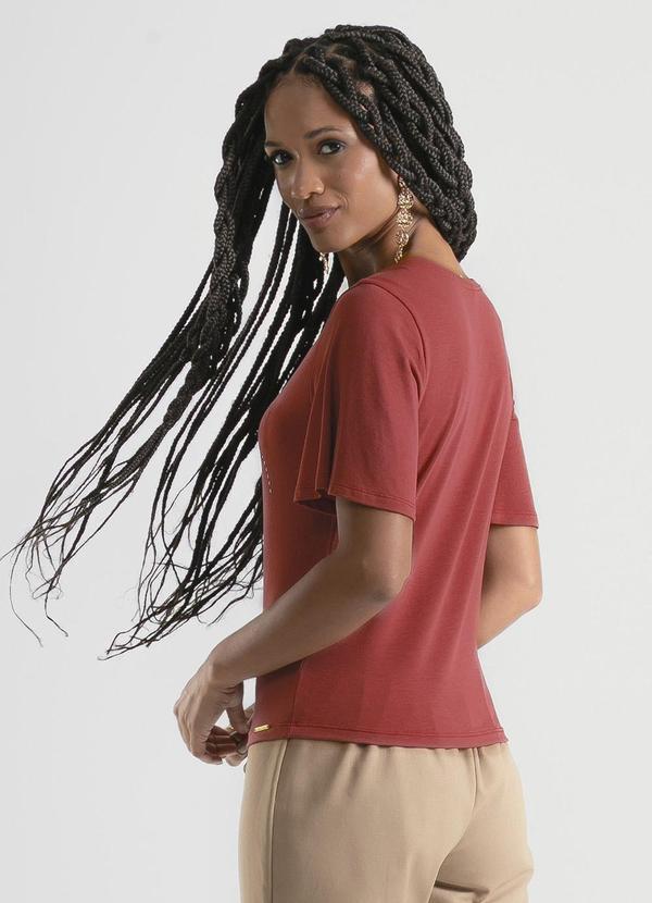 Cativa - Blusa em Crepe Marrom Escuro 2