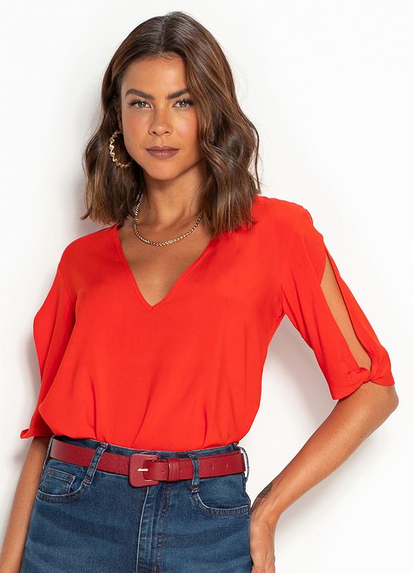 Colcci - Blusa em Viscose com Detalhe Vermelha