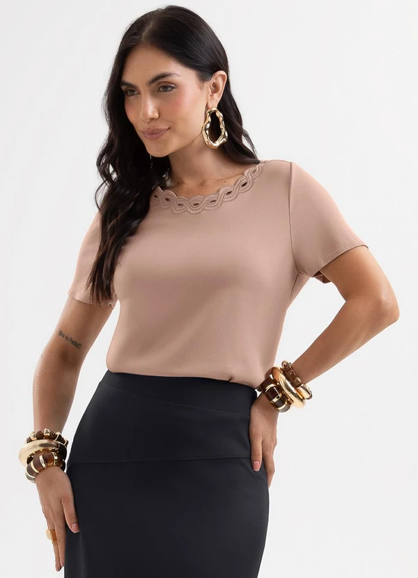 Cativa - Blusa em Viscose com Elastano e Bordado a Laser M