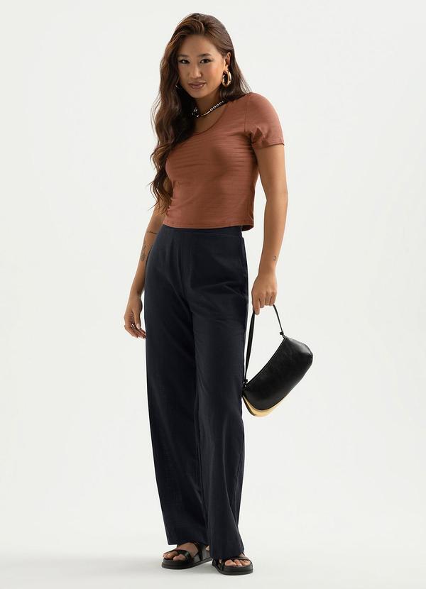 Cativa - Blusa em Viscose Marrom 3