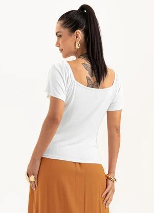 Cativa - Blusa em Viscose Off White - CATIVA