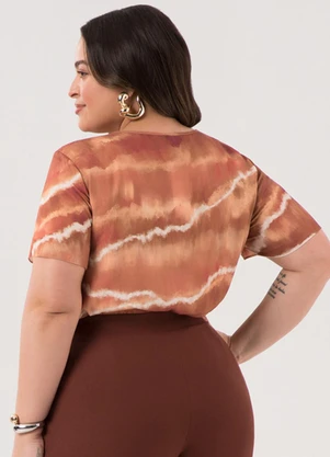 Lunender Mais Mulher - Blusa Estampada de Mangas Curtas Plus Size Bege - LUNENDER MAIS MULHER