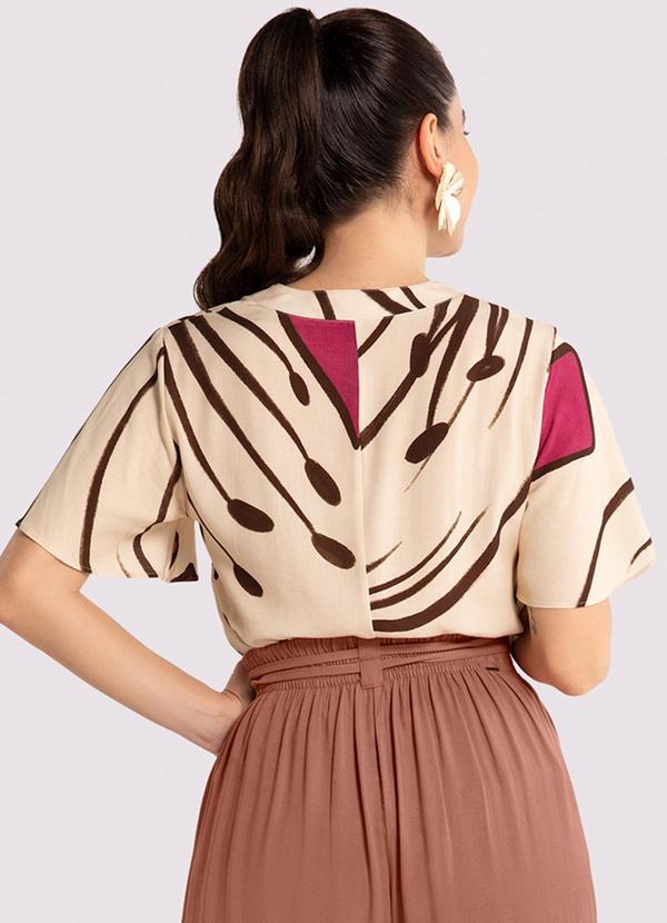 Lunender - Blusa Estampada em Viscose com Manga Flare Off White 2