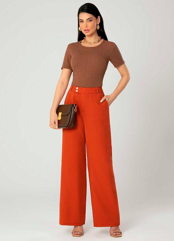 Gris - Blusa Feminina Adulta com Gola Anatômica Marrom 2