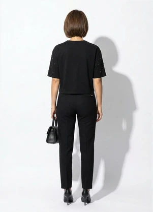 Marialícia - Blusa Feminina Aplicações de Pérolas Preto - MARIALÍCIA