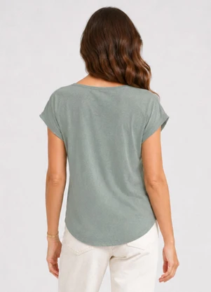Infinita Cor - Blusa Feminina Básica em Malha Golf Verde - INFINITA COR