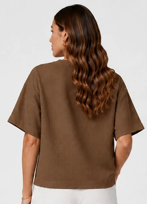 Infinita Cor - Blusa Feminina Basica em Tecido Favos Bege - INFINITA COR
