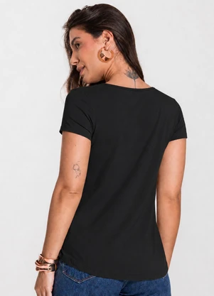 Select - Blusa Feminina Básica em Viscotorcion Preto - SELECT