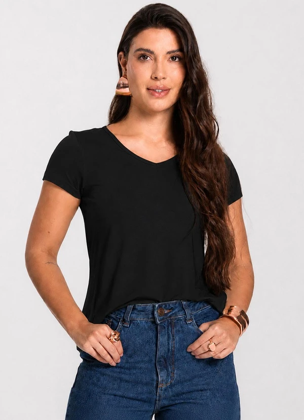 Select - Blusa Feminina Básica em Viscotorcion Preto