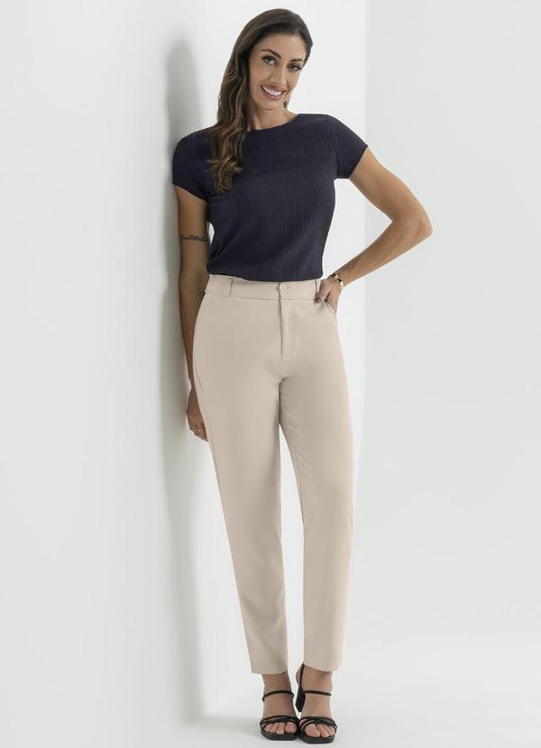 Cativa - Blusa Feminina Básica Manga Curta Preto 2