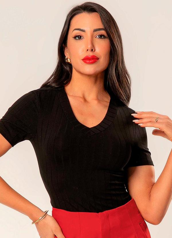 Cativa - Blusa Feminina Canelada com Decote em V Preto