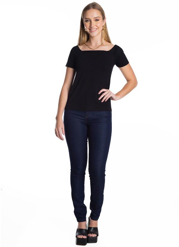 Infinita Cor - Blusa Feminina Canelada Preto 3