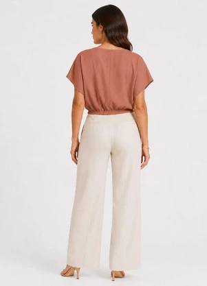 Infinita Cor - Blusa Feminina com Decote em V Marrom - INFINITA COR