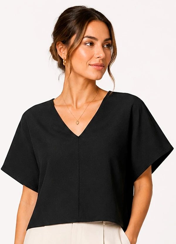 Infinita Cor - Blusa Feminina com Decote em V Preto