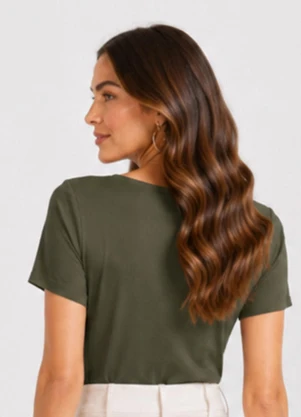 Infinita Cor - Blusa Feminina com Decote em V Verde - INFINITA COR