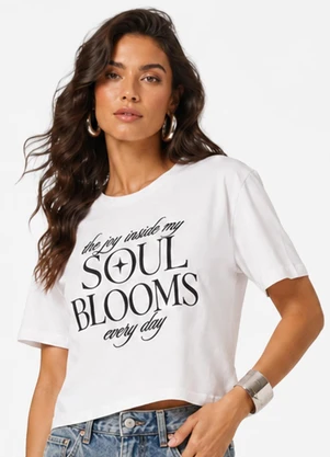 Infinita Cor - Blusa Feminina com Estampa de Frase Bege - INFINITA COR