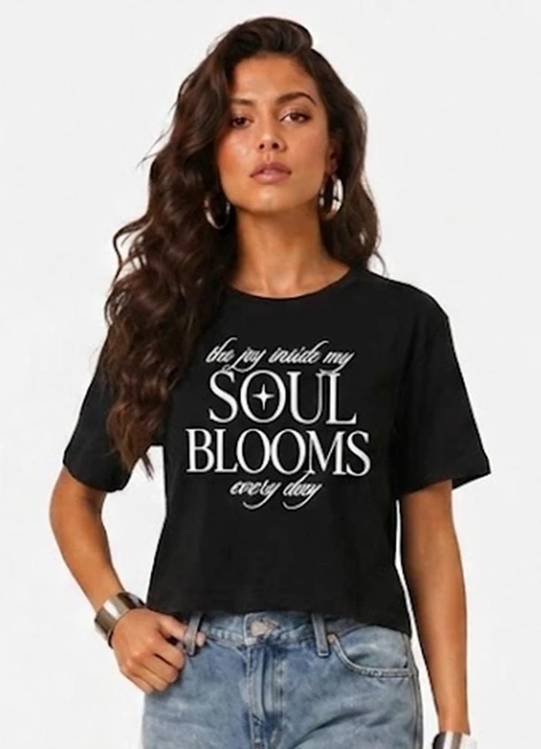 Infinita Cor - Blusa Feminina com Estampa de Frase Preto