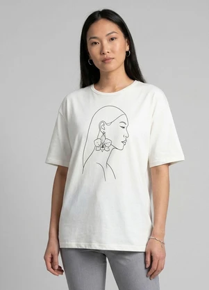 Infinita Cor - Blusa Feminina com Estampa Localizada Bege - INFINITA COR