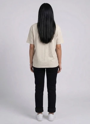 Infinita Cor - Blusa Feminina com Estampa Localizada Bege - INFINITA COR