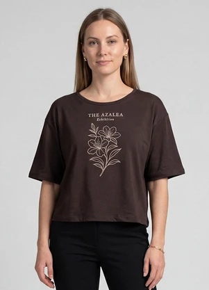 Infinita Cor - Blusa Feminina com Estampa Localizada Marrom - INFINITA COR