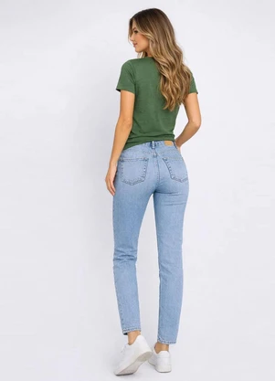 Infinita Cor - Blusa Feminina com Estampa Localizada Verde - INFINITA COR