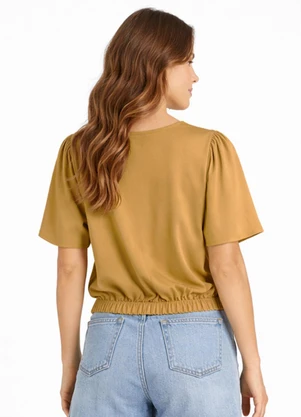Infinita Cor - Blusa Feminina com Franzido na Manga Marrom - INFINITA COR
