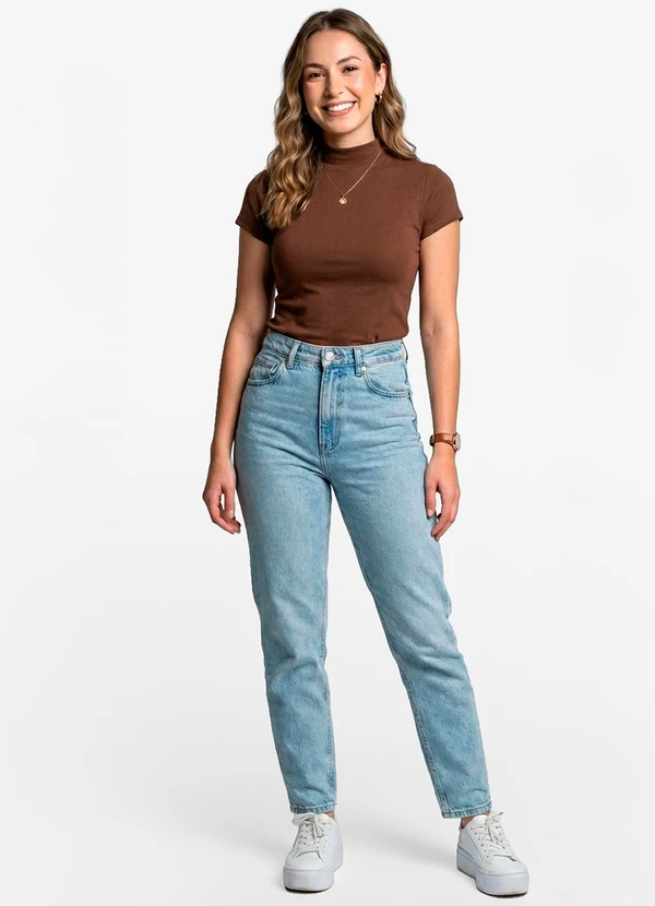 Infinita Cor - Blusa Feminina com Gola Chaminé Marrom 3