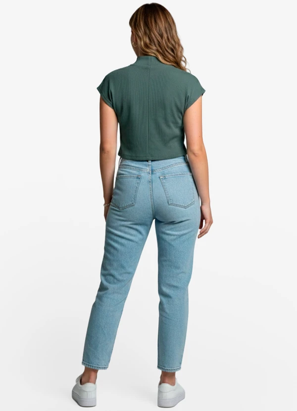 Infinita Cor - Blusa Feminina com Gola Chaminé Verde 4