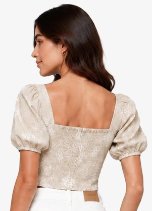 Minty - Blusa Feminina com Manga Bufante e Bordado Bege - MINTY
