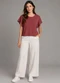 Infinita Cor - Blusa Feminina com Manga Franzida Marrom - variação: Vermelho