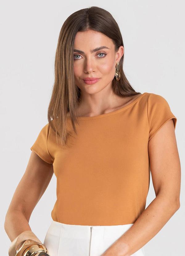Dianna - Blusa Feminina Decote Canoa Marrom 1