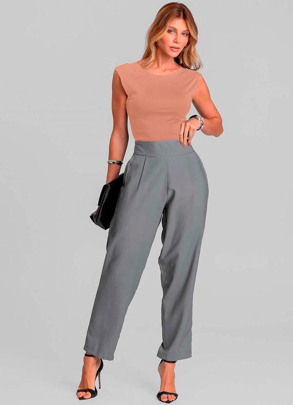 Dianna - Blusa Feminina Decote Canoa Marrom 2