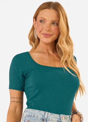 Infinita Cor - Blusa Feminina Decote em U Verde - INFINITA COR