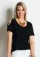 Moda Pop - Blusa Feminina Detalhe com Recorte Preta - variação: Preta