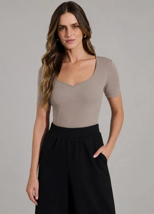 Veev - Blusa Feminina em Canelado de Poliamida Bege - VEEV