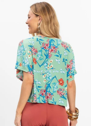 Infinita Cor - Blusa Feminina em Liganete Floral Verde - INFINITA COR