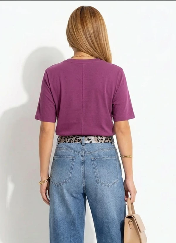 Quintess - Blusa Feminina em Malha 100% Algodão com Modelagem Soltinha Roxa 2
