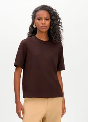 Essendi - Blusa Feminina em Malha Comfort Marrom - ESSENDI