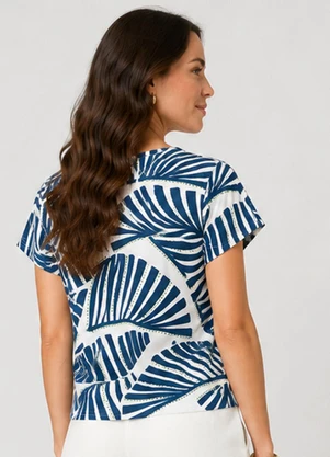 Infinita Cor - Blusa Feminina em Malha de Viscose Bege - INFINITA COR