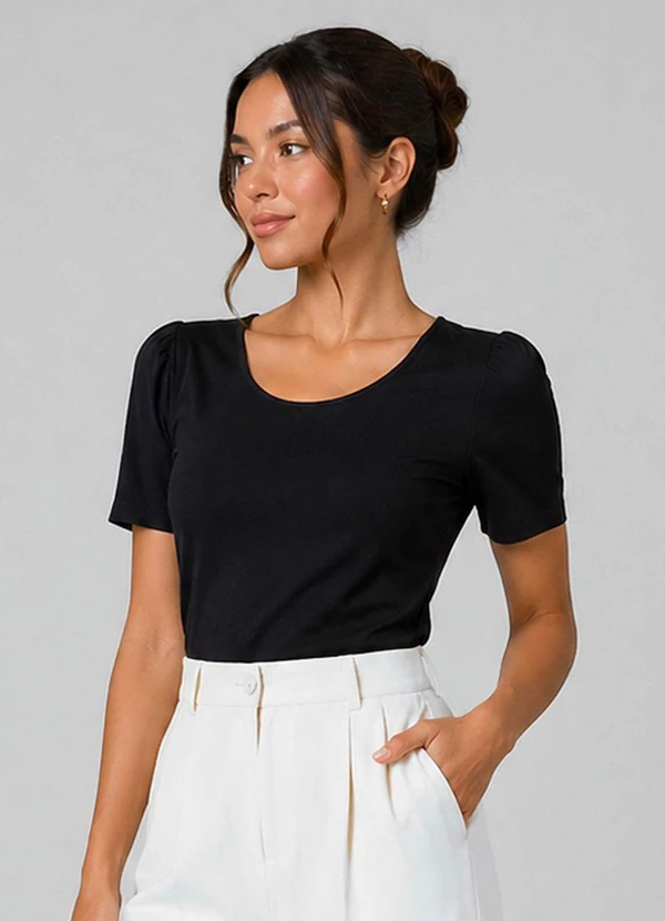 Infinita Cor - Blusa Feminina em Malha Langui Preto