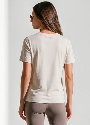 Veev - Blusa Feminina em Malha Modal e Decote V Bege - VEEV