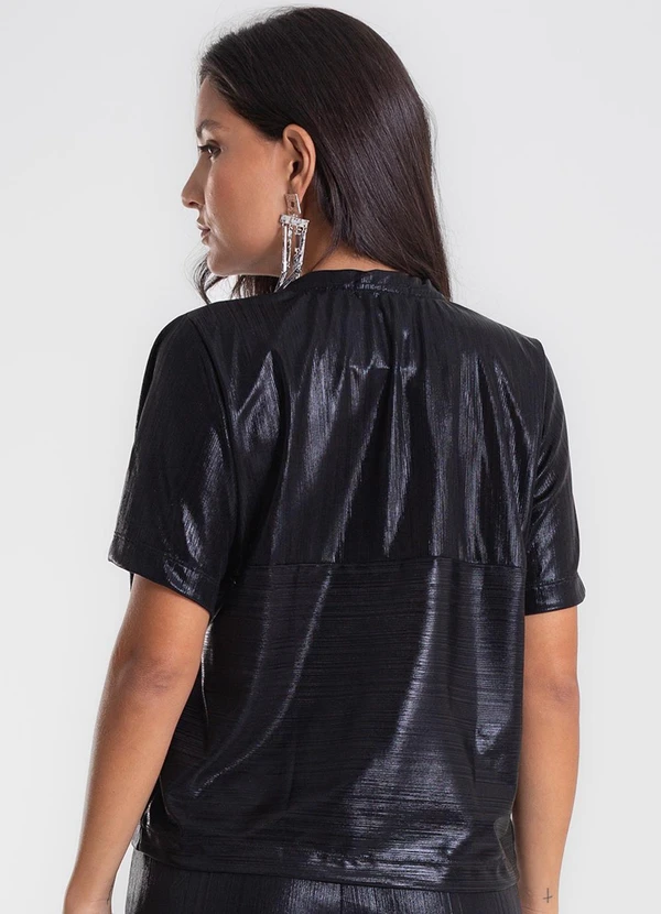 Dianna - Blusa Feminina em Malha Plissada Cropped Preto 2