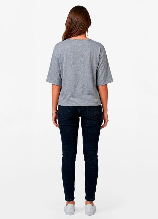 Infinita Cor - Blusa Feminina em Viscotorcion Cinza 4