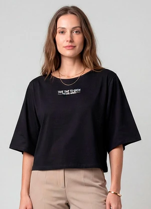 Infinita Cor - Blusa Feminina em Viscotorcion Preto - INFINITA COR