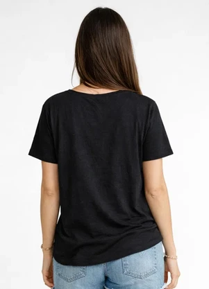 Infinita Cor - Blusa Feminina Estampa e Costa Maior Preto - INFINITA COR