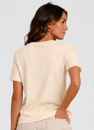 Infinita Cor - Blusa Feminina Estampada em Meia Malha Bege - INFINITA COR