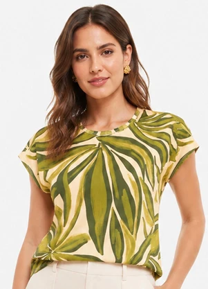 Infinita Cor - Blusa Feminina Estampada em Meia Malha Verde - INFINITA COR